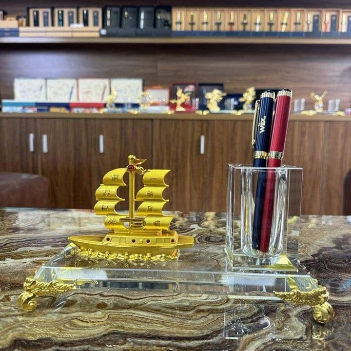 Hộp quà cao cấp tặng đối tác