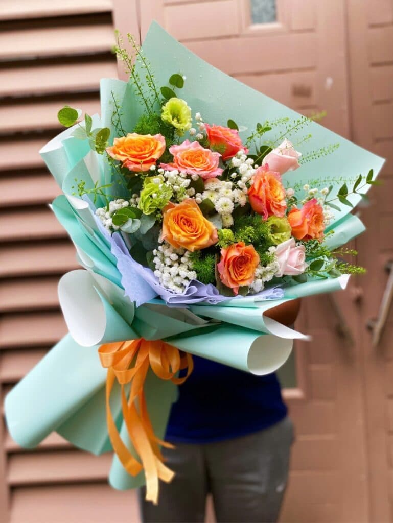 Bó hoa Cầm Tay Năng Động – hoa tốt nghiệp tại Quy Nhơn