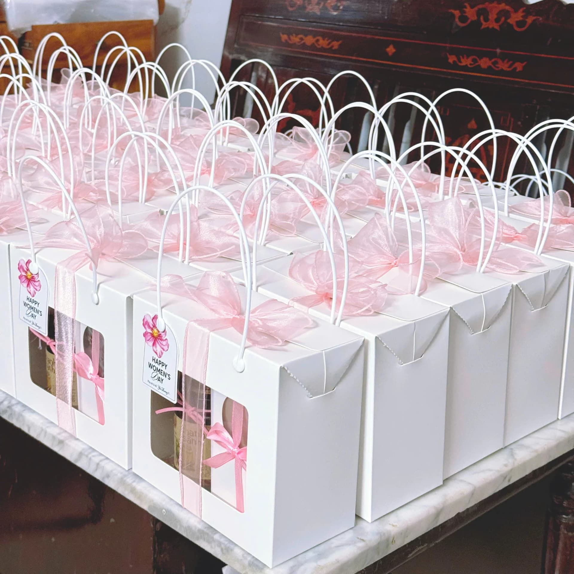 HD Gift – Cung Cấp Quà Tặng 20/10 Doanh Nghiệp & Bán Lẻ